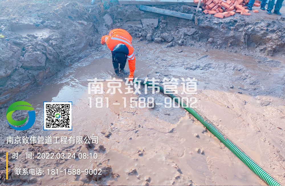 363鹭鸣苑工地泥浆清理